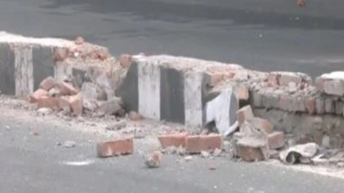 Delhi Road Accident: Speeding Mercedes Hits 3 People Near Ambience Mall in Vasant Kunj, 1 Killed (Watch Videos)