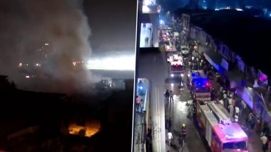 Mumbai Fire: Massive Blaze Erupts Inside Godown in Kurla West’s Kismat Nagar Area (Watch Videos)