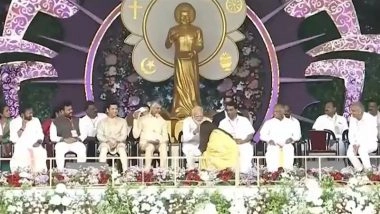 Aishwarya Rai Bachchan Touches PM Modi’s Feet at Sri Sathya Sai Baba Birth Centenary Celebration, Praises PM's Leadership and Service (Watch Video)