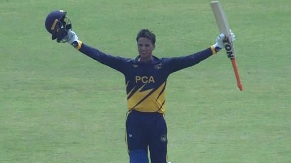 SMAT 2025: Punjab Captain Abhishek Sharma Blasts 12-Ball Fifty en Route to 32-Ball Century Against Bengal