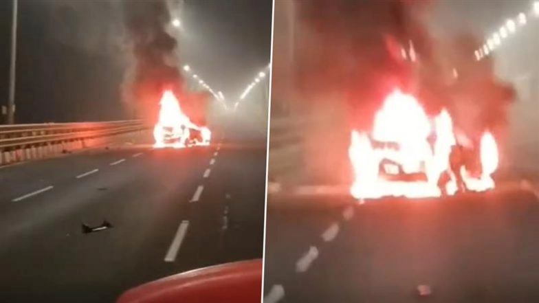 Mumbai Car Fire: Vehicle Turns Into Ball of Flame on Bandra-Worli Sea Link, Causes Massive Traffic Jam (Watch Video)