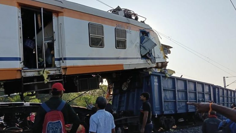 Bilaspur Train Accident: Railway Issues Emergency Helpline Numbers To Assist Families and Passengers After MEMU Train Collides With Goods Train in Chhattisgarh