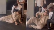 Veteran Actor Jeetendra Falls on the Floor at Sanjay Khan&rsquo;s Wife Zarine Khan&rsquo;s Prayer Meet in Mumbai (Watch Video)