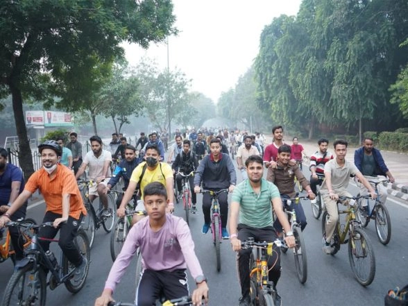 Sports News | India Pedals for a Cleaner, Fitter Future: 46th Edition of Fit India Sundays on Cycle Highlights Link Between Fitness, Environment