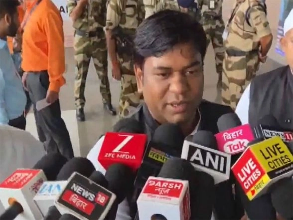 India News | 'Sushasan Babu' Should Respond to What They've Made of Bihar: Mukesh Sahani Slams Nitish Govt on Mokama Murder