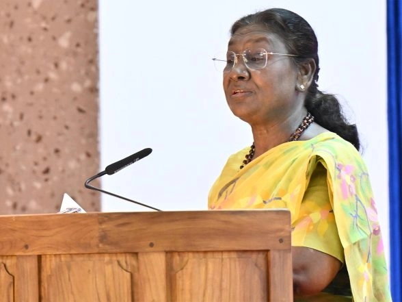 India News | Rajasthan: President Droupadi Murmu Offers Condolences After 15 Die in Phalodi Road Accident