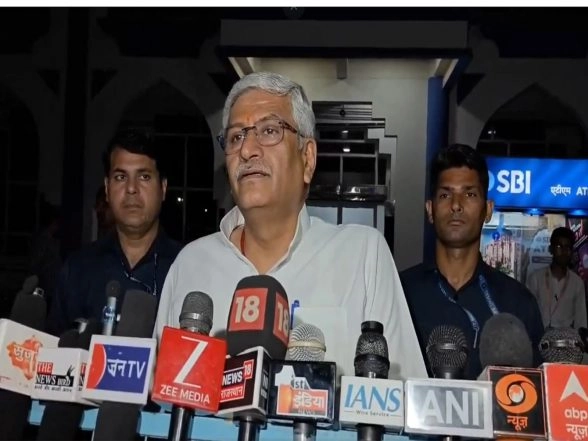 India News | Gajendra Singh Shekhawat Expresses Grief over Phalodi Road Accident, Ensures Help for Victims