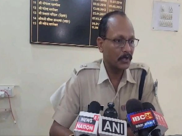 India News | Madhya Pradesh: Police Recover Fake Currency Notes Worth Rs 19 Lakh from Imam Residing in Madrasa Near Khandwa