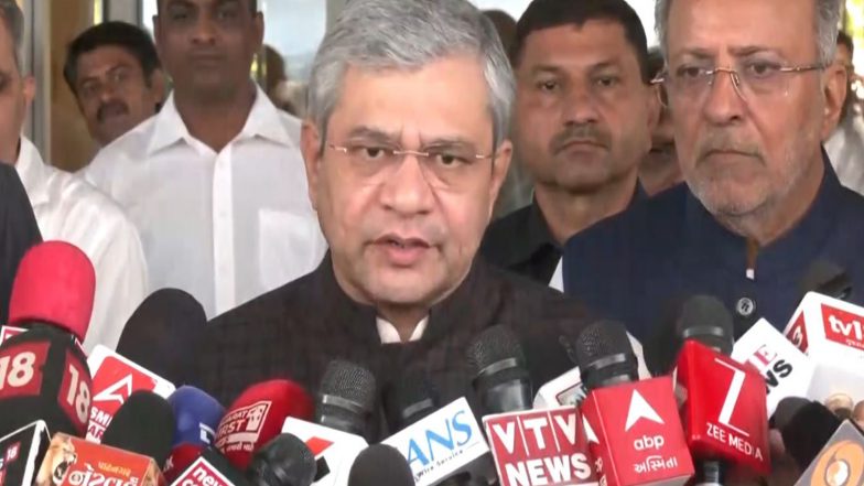 Business News | Ashwini Vaishnaw, Gujarat CM Review Progress of State's Semiconductor Plants, Say 3 Plants Near Production Stage