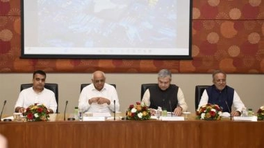 India News | Ashwini Vaishnaw Chairs High-level Meeting in Gujarat to Review Progress of Semiconductor and Display Fab Projects