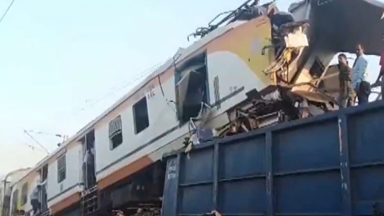 India News | Passenger Train Collides with Goods Train Near Bilaspur Station in Chhattisgarh, Four Killed