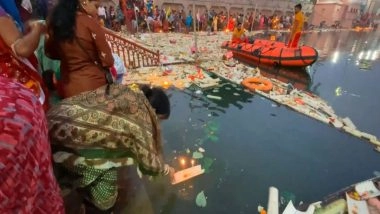 India News | Odisha: Devotees Flock Puri's Narendra Pokhari to Celebrate Boit Vandana on Kartik Purnima