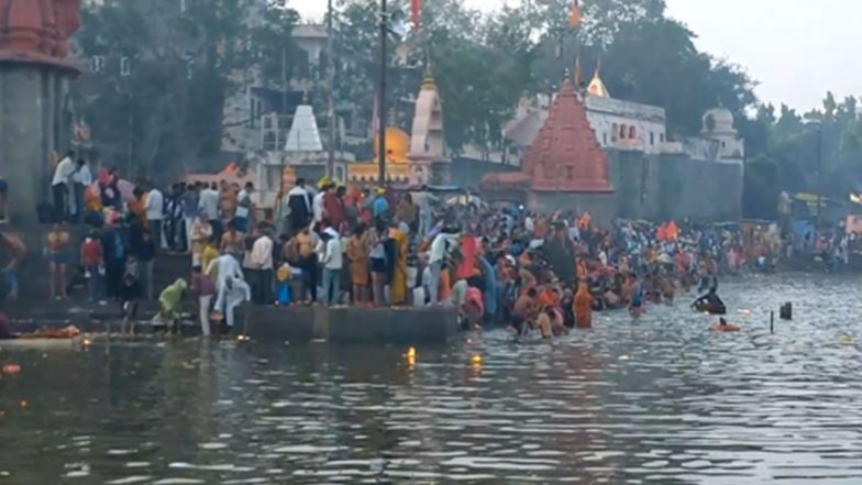 India News | MP: Devotees Take Holy Dip in Shipra, Narmada on Kartik Purnima