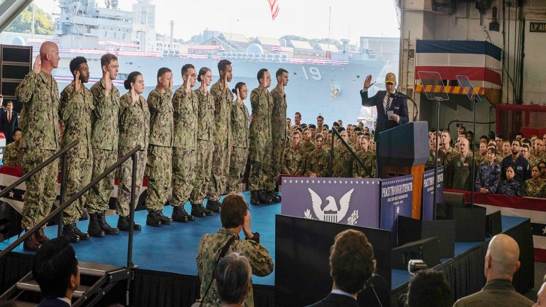 World News | US Nuclear Aircraft Carrier Arrives at S Korea's Busan  Port City