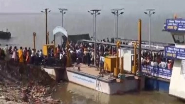India News | Bihar: Locals in Danapur Use Boats to Reach Polling Stations to Cast Their Vote