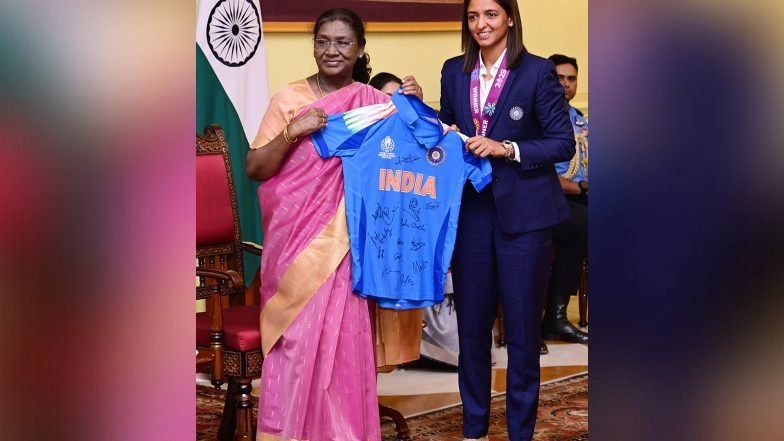Sports News | Women's World Cup-winning Indian Team Calls on President Murmu