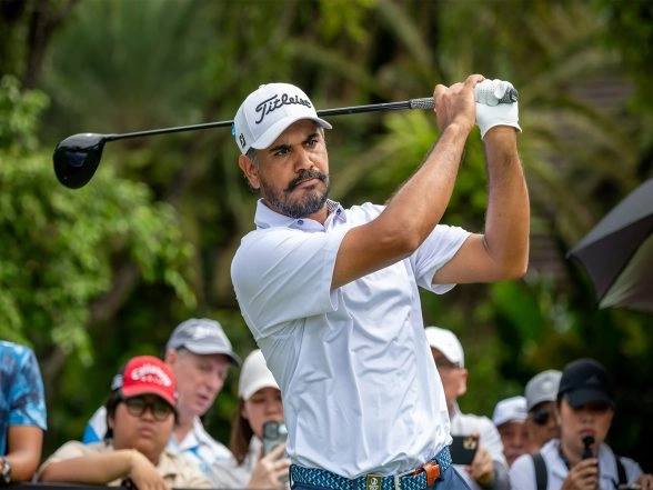 Sports News | India's Bhullar Inside Top 10 on Opening Day of Moutai Singapore Open