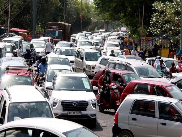 Business News | Auto Sector Enters 2026 in High Gear; FADA Sees Sustained Demand Post Record Festive Sales