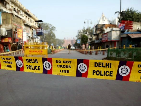 India News | Delhi: Four Accused Arrested in a Robbery Case; Cash and Car Recovered