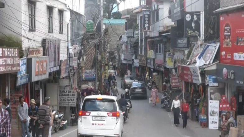 Business News | Rural Consumption Outshines Urban Demand as Income Growth, Credit Expansion and Better Rainfall Boost Consumption: Report
