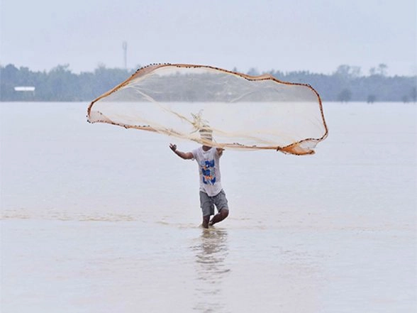 Business News | Govt Notifies Rules for Sustainable Harnessing of Fisheries in EEZs