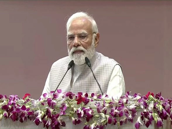 India News | PM Modi Launches Community Mediation Training Module; Emphasizes Availability of Judgements, Legal Documents in Local Languages