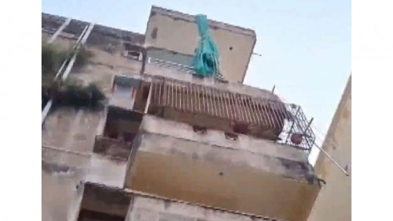 India News | Odisha: 3 Members of Family Die, 2 Injured After Portion of Building Collapses in Cuttak