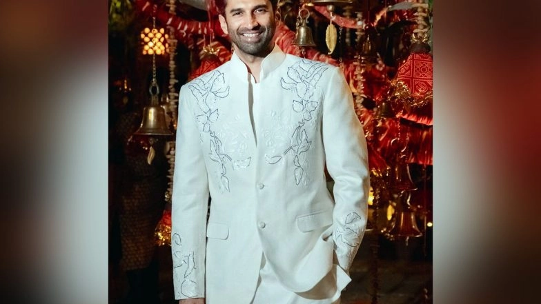 Entertainment News | Aditya Roy Kapur Turns Up the Fun at Delhi Event, Leaving Fans Enthralled