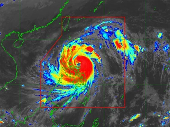 World News | After Typhoon Kalaegi Claimed over 200 Lives, Super Typhoon Fung Woo to Hit Philippines Tonight