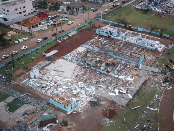 World News | Brazil: Six Killed, Around 750 Injured as Powerful Tornado Devastates Parana State