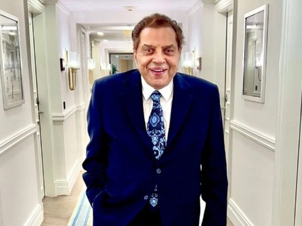 Entertainment News | Dharmendra Admitted to Breach Candy Hospital in Mumbai