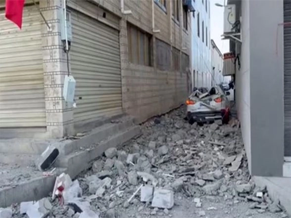 World News | Earthquake of Magnitude 3.8 Strikes Tibet