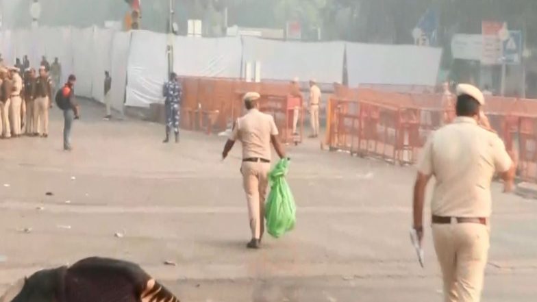 India News | Red Fort Blast: Delhi Police Initial Probe Points to Possible Fidayeen Attack