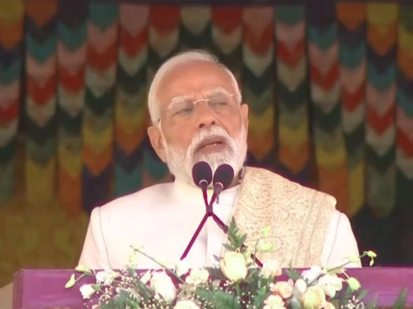 World News | India to Build Immigration Checkpoint Near Gelephu to Facilitate Visitors, Investors: PM Modi in Bhutan