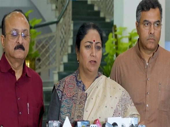 India News | Delhi Govt Announces Ex-gratia of Rs 10 Lakh for Kin of Delhi Blast Victims