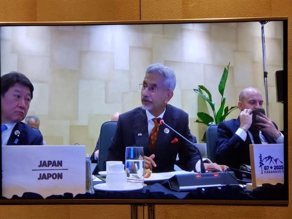 World News | EAM Jaishankar Puts Forth Indian Perspective at G7 Foreign Ministers' Meet Session on Energy Security, Critical Minerals
