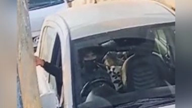 India News | Delhi Blast: Terrorist Dr Umar Caught on CCTV Entering National Capital, Seen Paying Toll at Badarpur Border