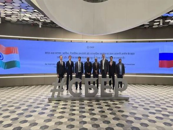 India News | Commerce Secretary Visits Moscow for 26th Meeting of the India-Russia Working Group on Trade and Economic Cooperation