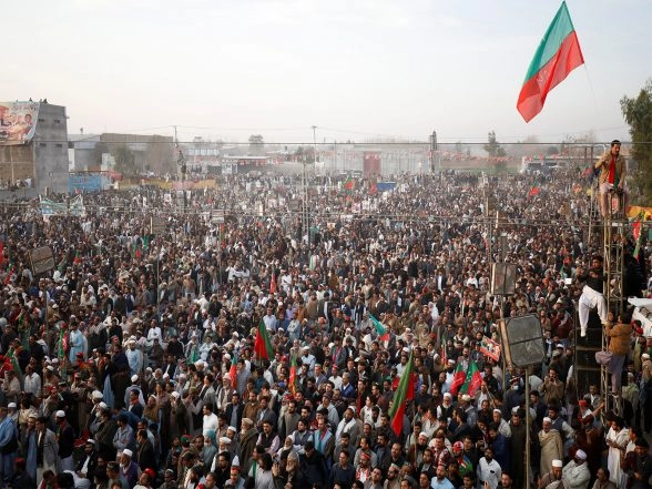 World News |  Pakistan's Opposition Plans Nationwide Protests After Judges Resign over 27th Amendment