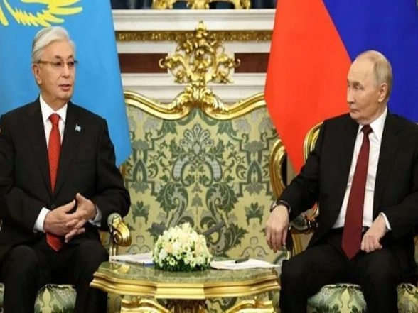 World News | Russia-Kazakhstan Ties Upgraded as Leaders Sign Strategic Partnership Accord