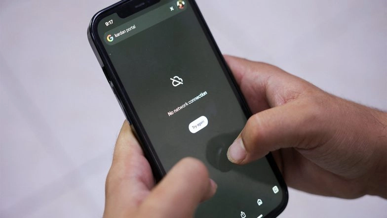 World News | Mobile Internet Suspended Across Balochistan for 3 Days Amid Security Concerns