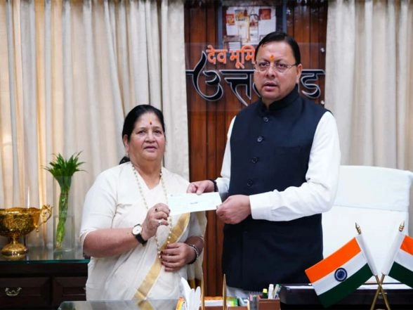 India News | Uttarakhand: Renowned Mountaineer Bachendri Pal Donates ₹10 Lakh to Chief Minister's Relief Fund