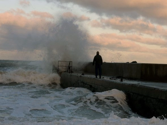 World News | Portugal Put on High Alert as Storm Claudia Moves Towards UK