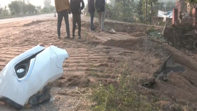 India News | MP: Five Killed After Car Collides with Tractor Near Malwa College in Maharajpura, Gwalior