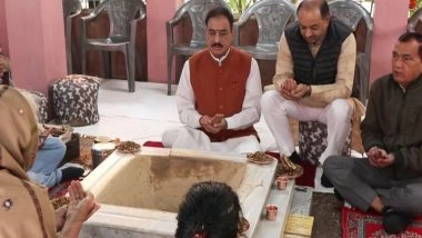 India News | VHP Holds Shanti Yagna at Kalka Ji's Arya Samaj Mandir to Pay Tribute to Red Fort Blast Victims