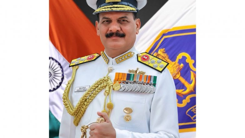 India News | CNS Admiral Dinesh K Tripathi Briefed on Capabilities of US Destroyer During Visit