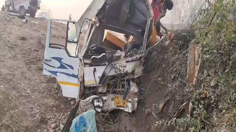 India News | J-K LG Manoj Sinha Condoles Loss of Lives in Budgam Road Accident