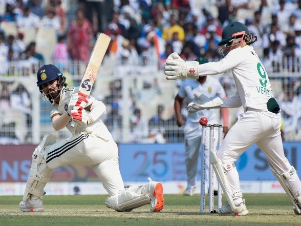 Sports News | India Need Record Chase to Beat South Africa in Kolkata Test