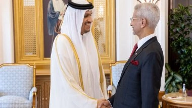World News | EAM Jaishankar Meets Qatar PM Al Thani, Reviews Aspects of Strategic Partnership