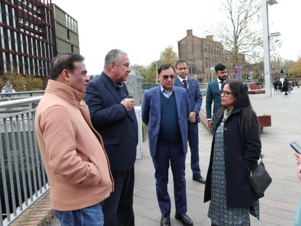 World News | Signing MoU with British Museum to Bring Vrindavani Vastra Back to Home Under a Loaning Arrangement: Assam CM